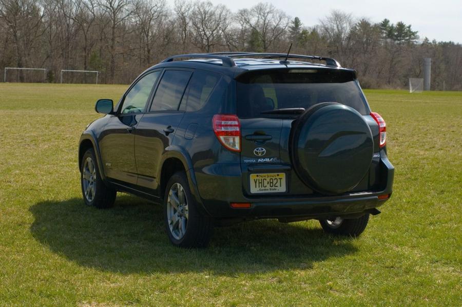  Toyota RAV4 Sport 2009 года  (фото 4 из 49)